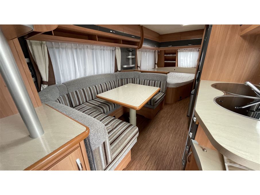 Hobby De Luxe 650 KMFe